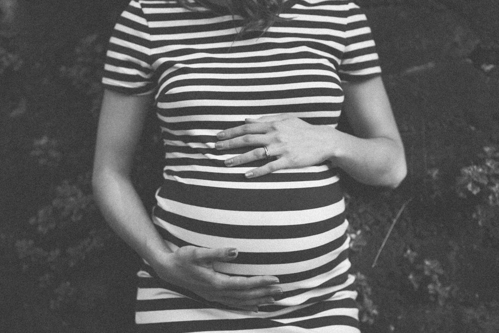 Toronto maternity photographer