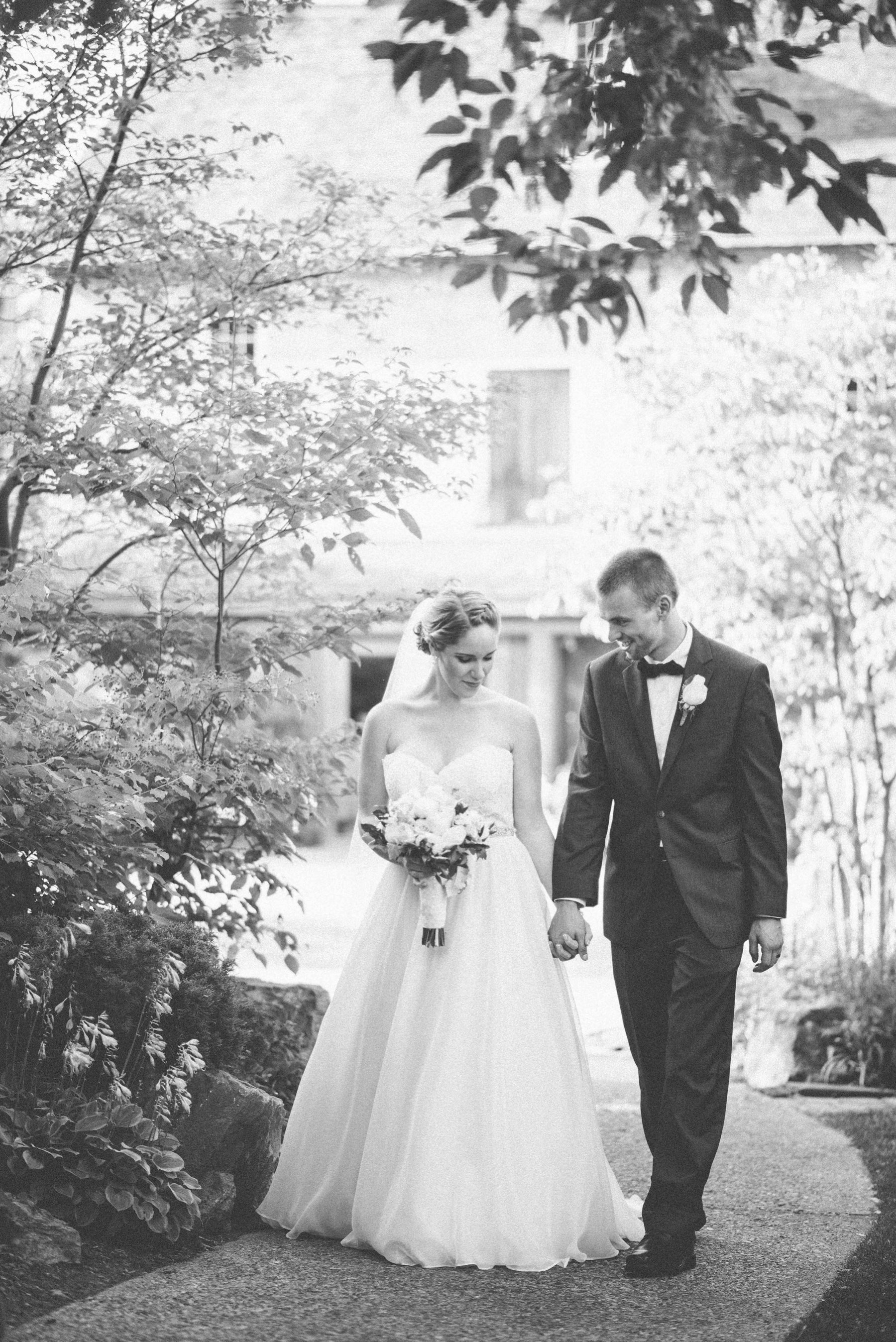 Meghan & Matt's Ancaster Mill Wedding, Hamilton Ontario - by Olive Photography