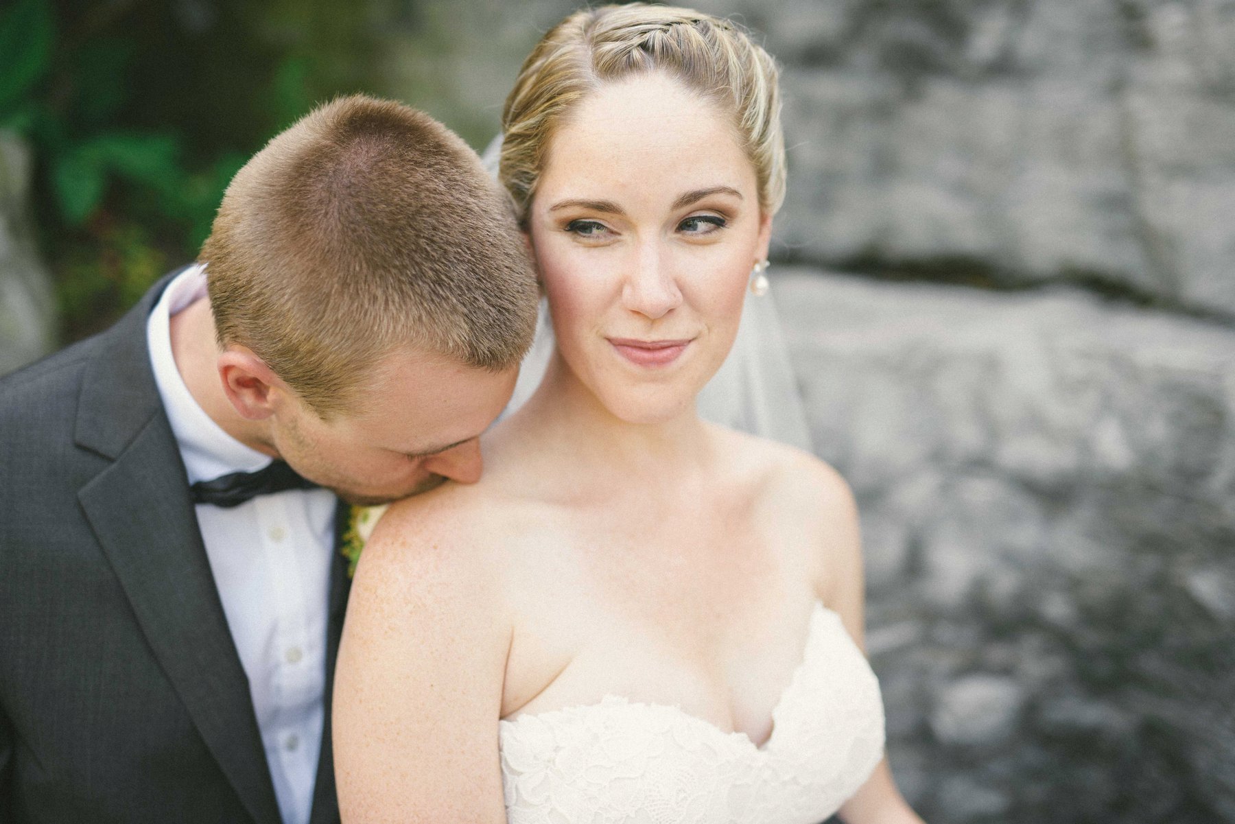 Meghan & Matt's Ancaster Mill Wedding, Hamilton Ontario - by Olive Photography