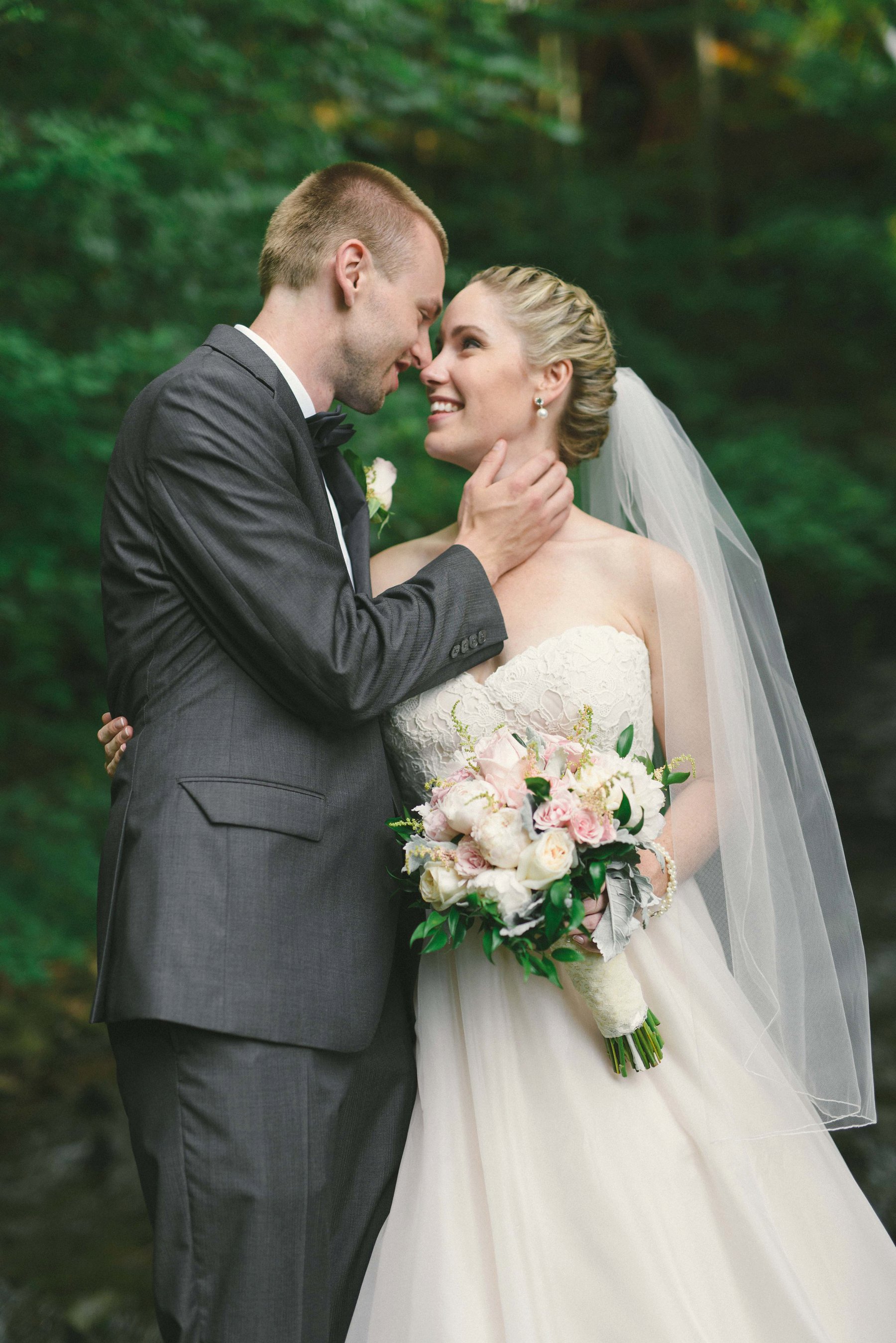 Meghan & Matt's Ancaster Mill Wedding, Hamilton Ontario - by Olive Photography