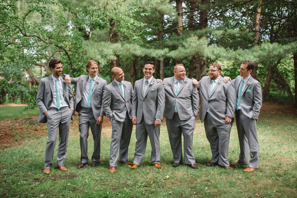 Backyard wedding photos | Olive Photography