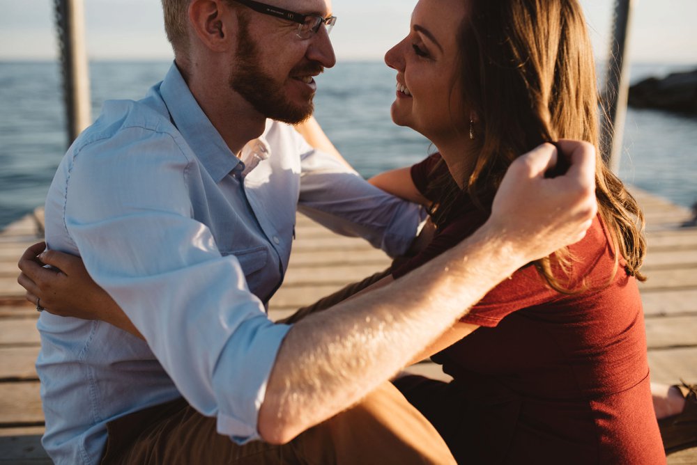 cottage dock engagement photos | Olive Photography