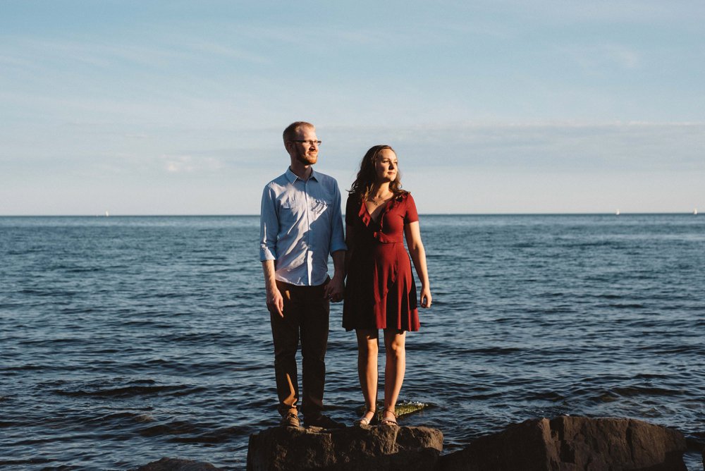 lake engagement photos | Olive Photography