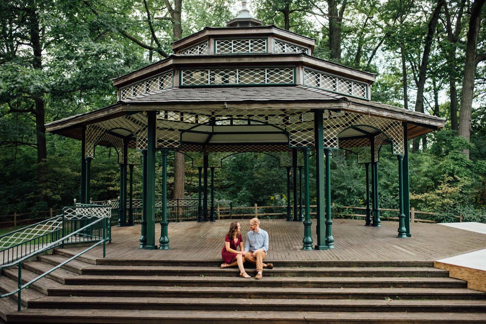 Kew Beach engagement photos | Olive Photography