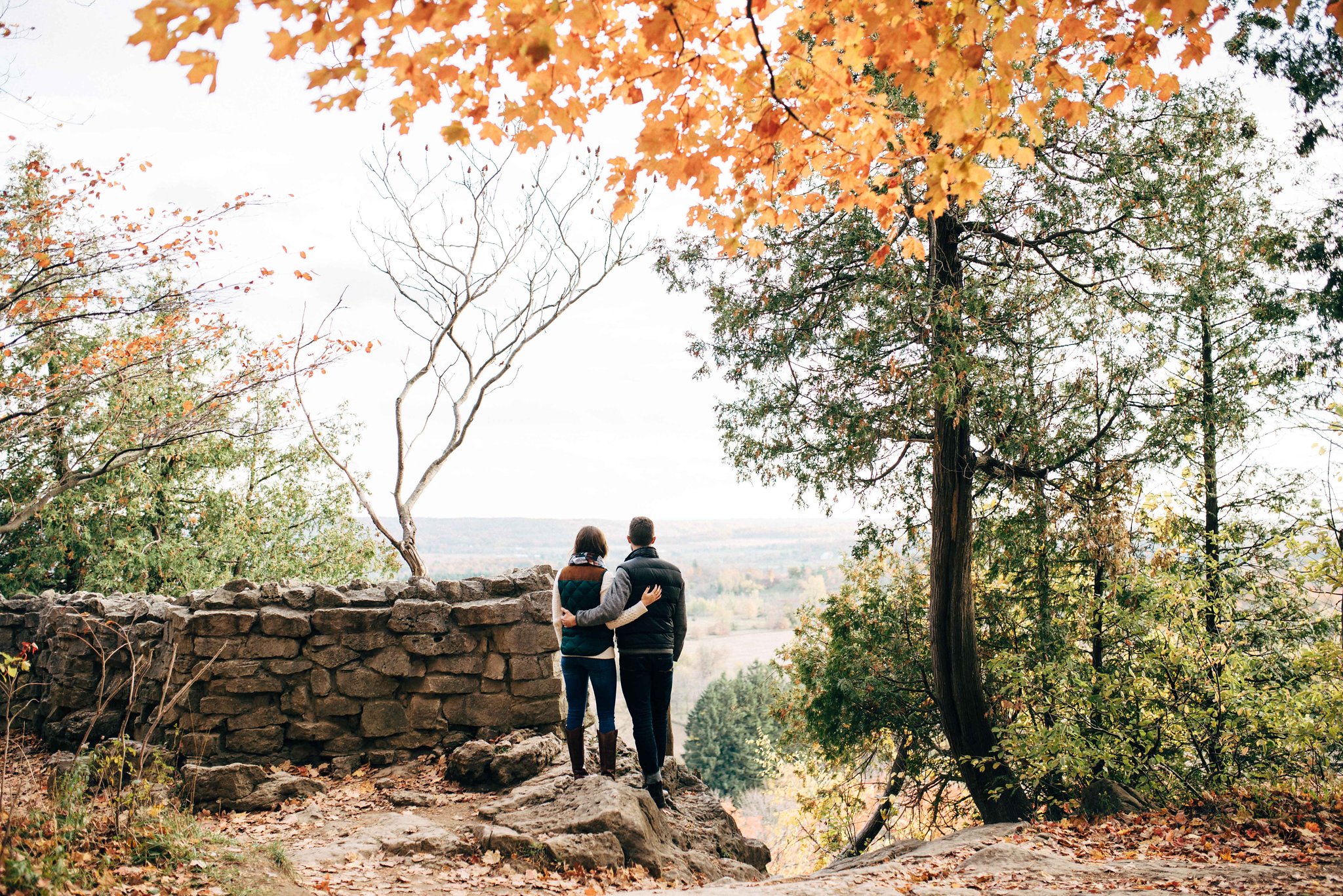 Rattlesnake Point Engagement Photos | Olive Photography