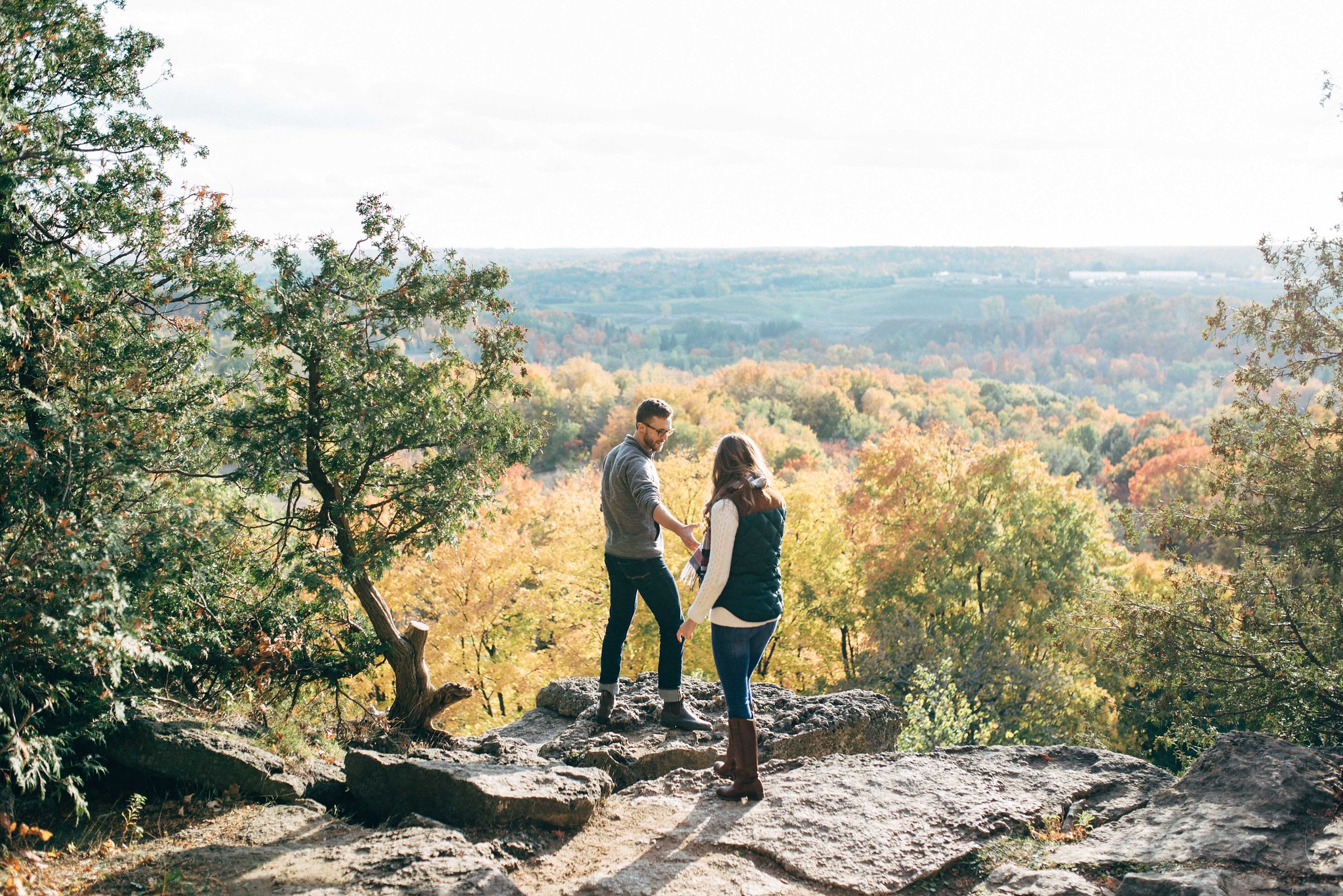 Rattlesnake Point Engagement Photos | Olive Photography