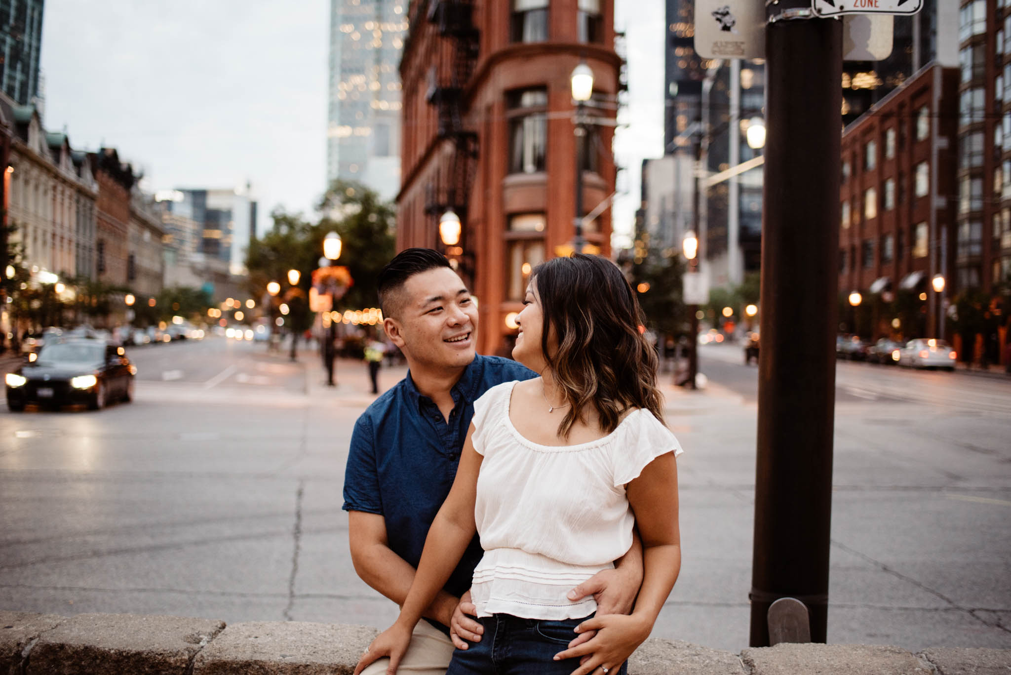 Flat Iron Building Engagement Photos | Olive Photography Toronto