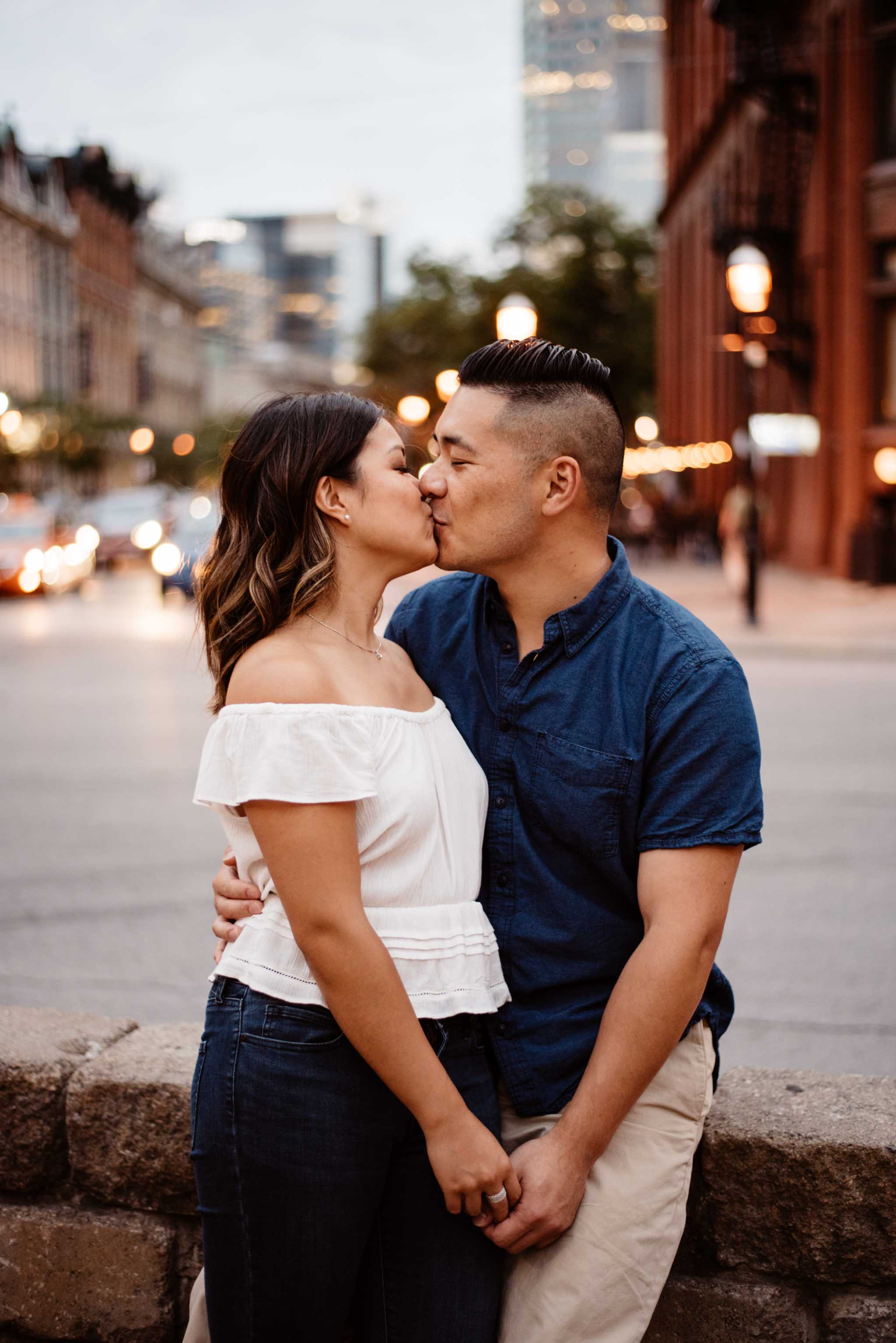 Flat Iron Building Engagement Photos | Olive Photography Toronto