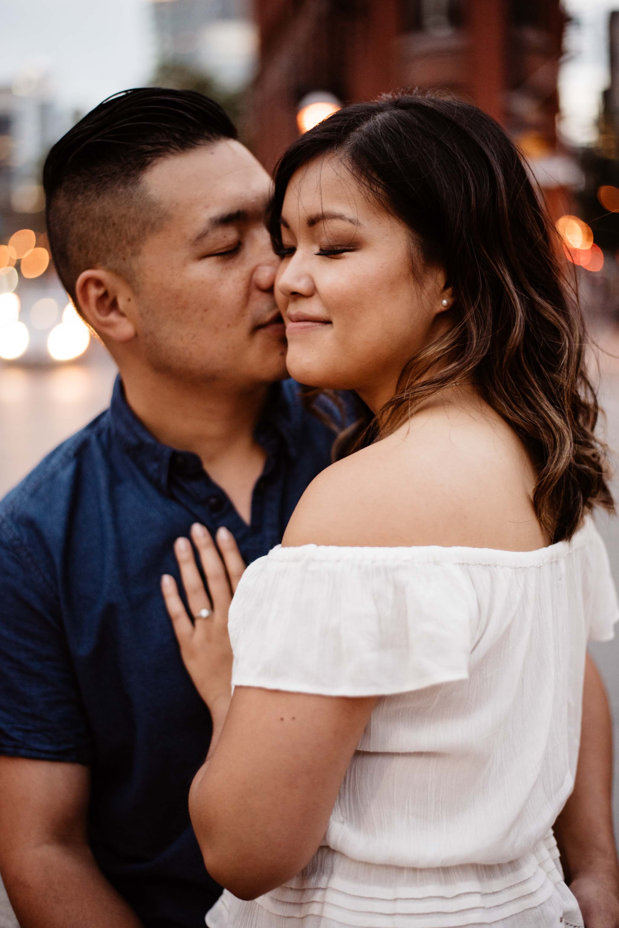 Flat Iron Building Engagement Photos | Olive Photography Toronto