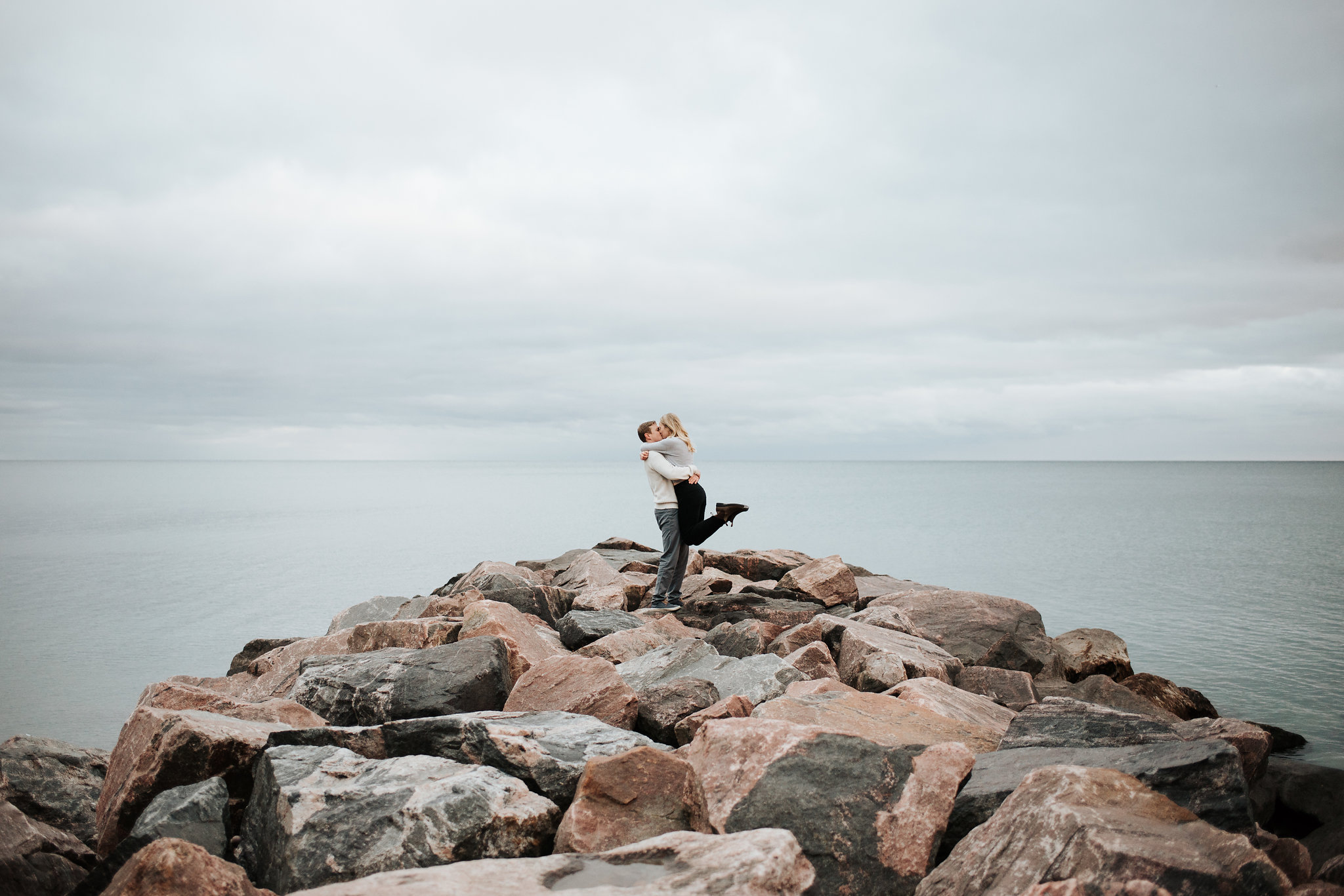 Balmy Beach Engagement Photos Toronto | Olive Photography