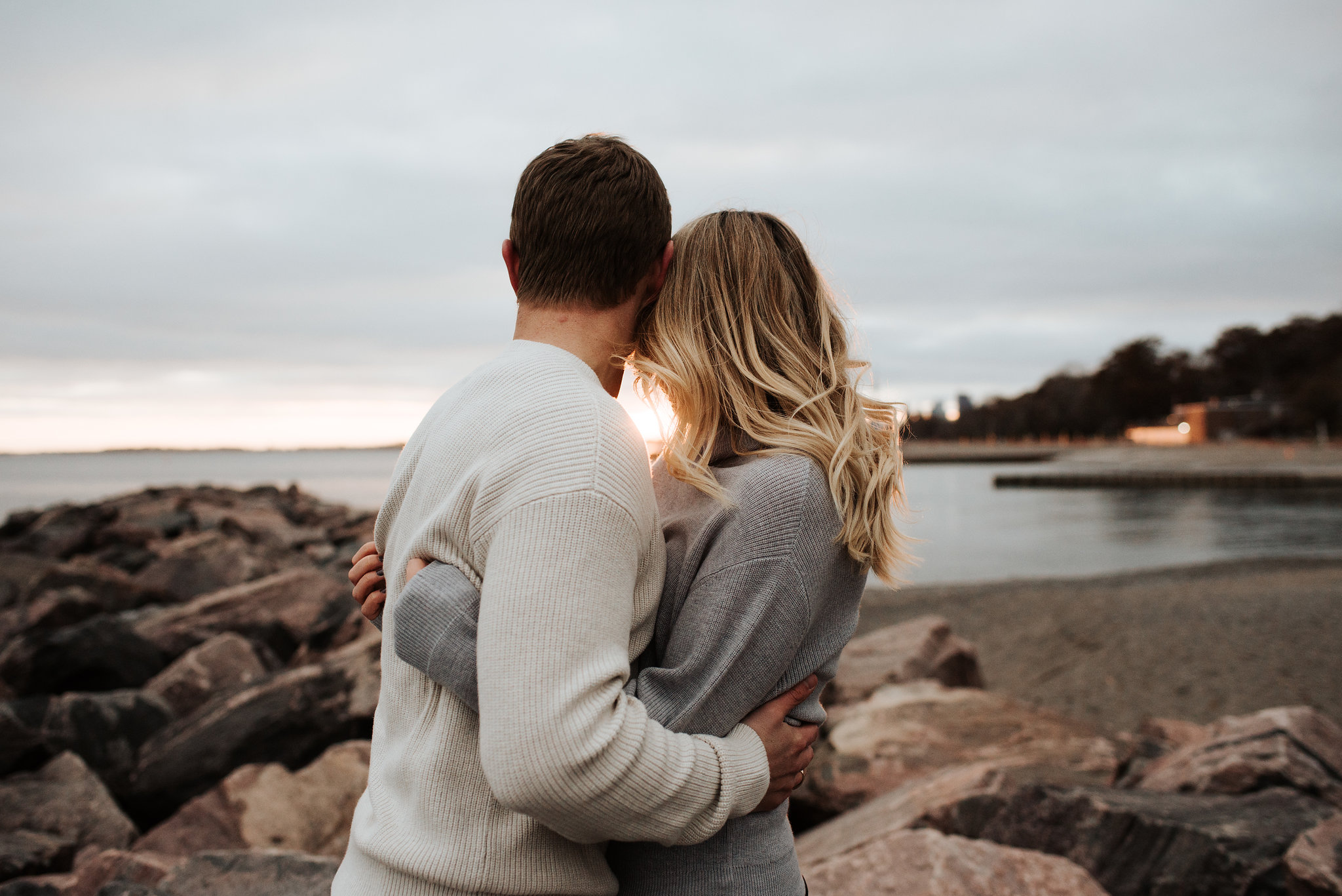 Balmy Beach Engagement Photos Toronto | Olive Photography