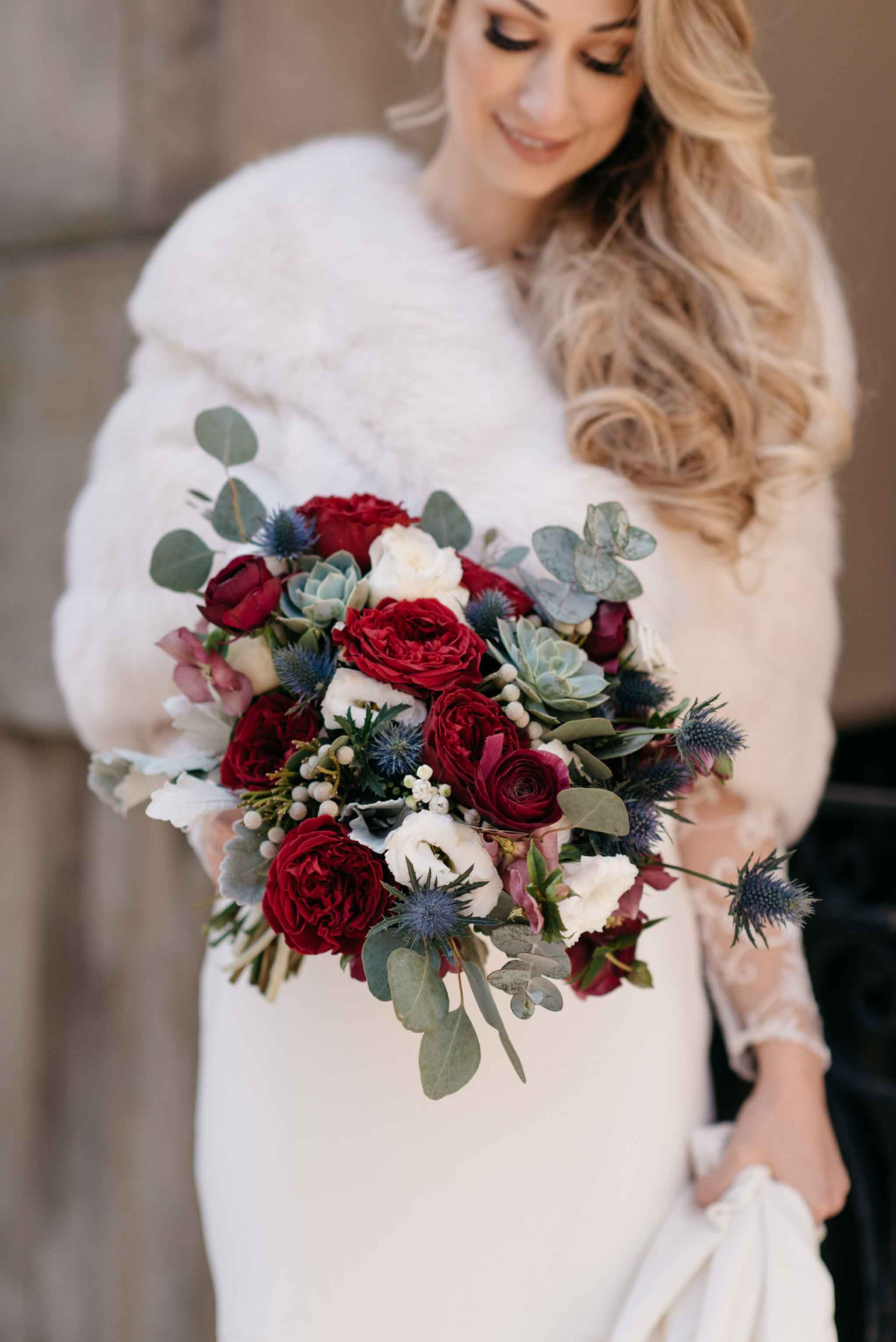 Winter Wedding Bouquet | Olive Photography Toronto