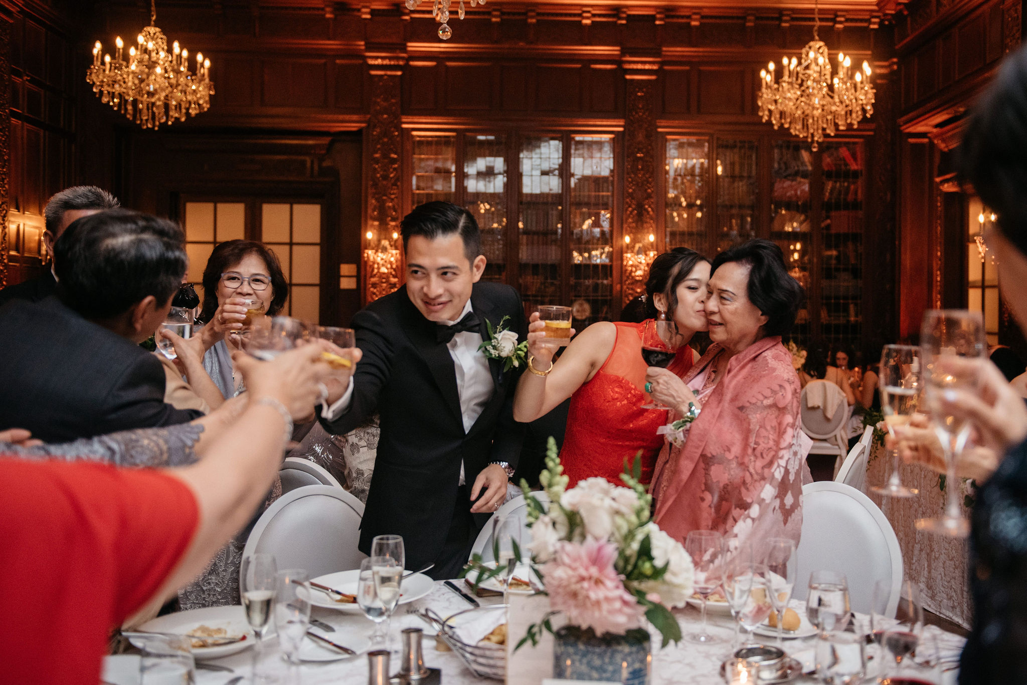 Chinese Cheers Casa Loma Wedding | Olive Photography Toronto